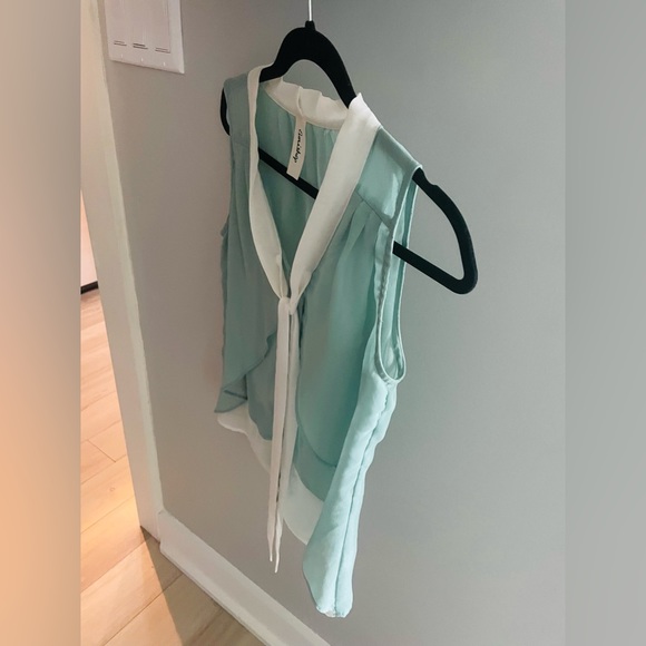 Blouse - Picture 3 of 4